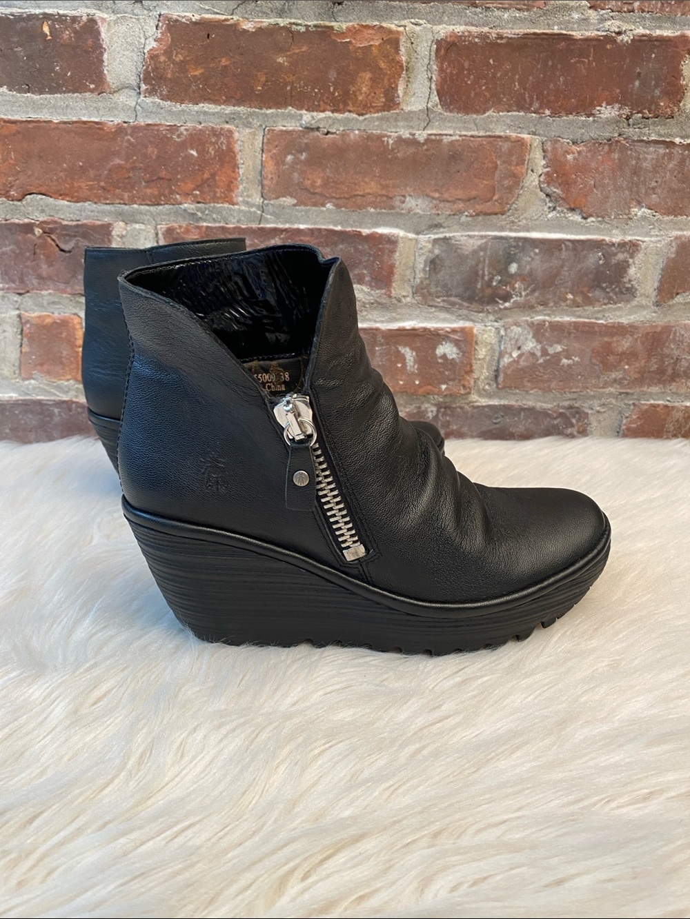 Fly London Yoxi Black Leather Wedge Ankle Booties, Size 38/7-7.5 - Picture 4 of 17